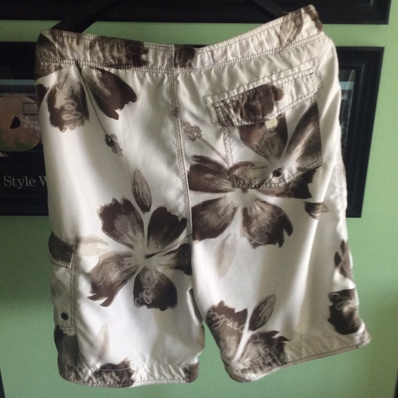 Abercrombie and Fitch Swim Shorts Size 36 - Picture 3 of 3